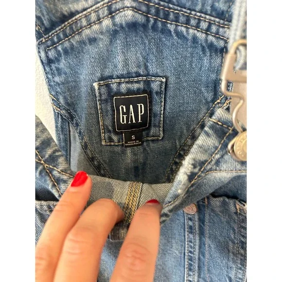 Vintage-like Gap Denim Overall Shorts Women's Size small - Picture 2 of 5